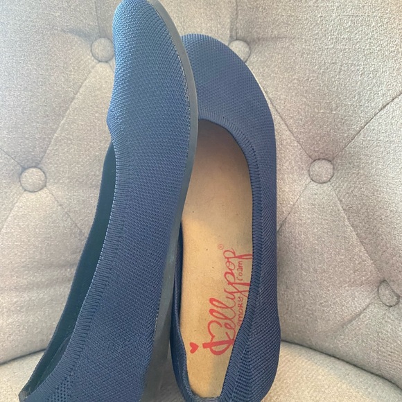 dress slippers 🥿 flats - Picture 2 of 3